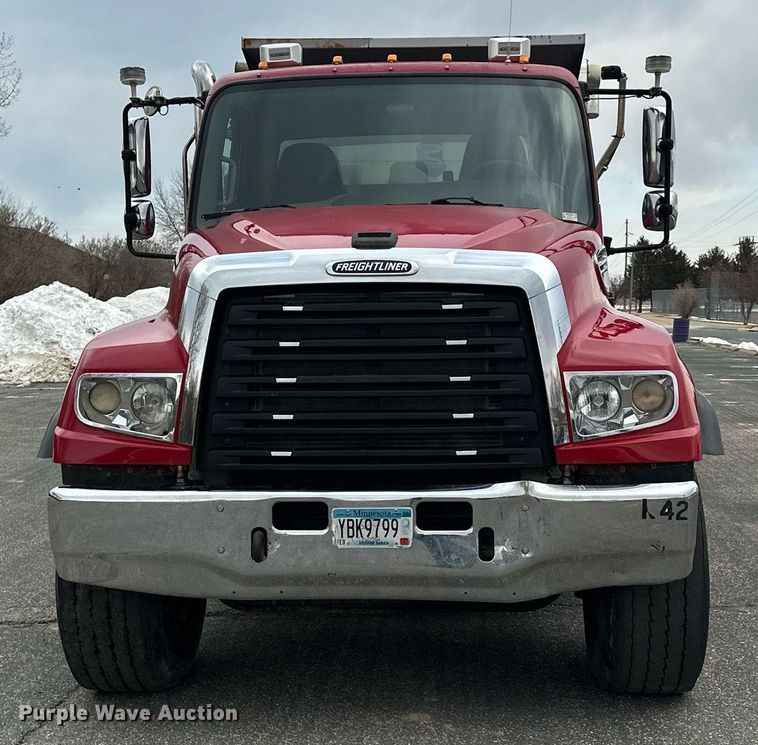 image for item KU9909 2015 Freightliner 114SD  dump truck