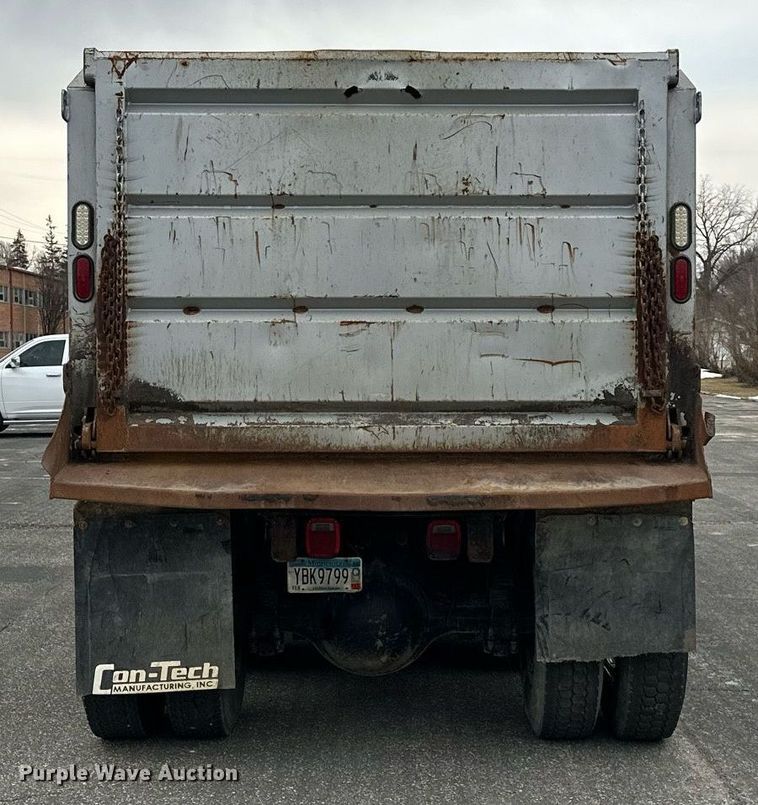 image for item KU9909 2015 Freightliner 114SD  dump truck