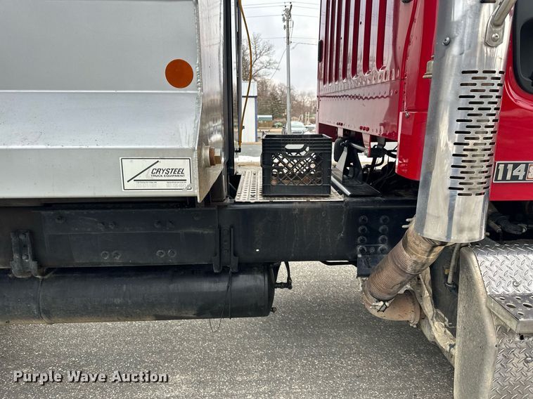 image for item KU9909 2015 Freightliner 114SD  dump truck