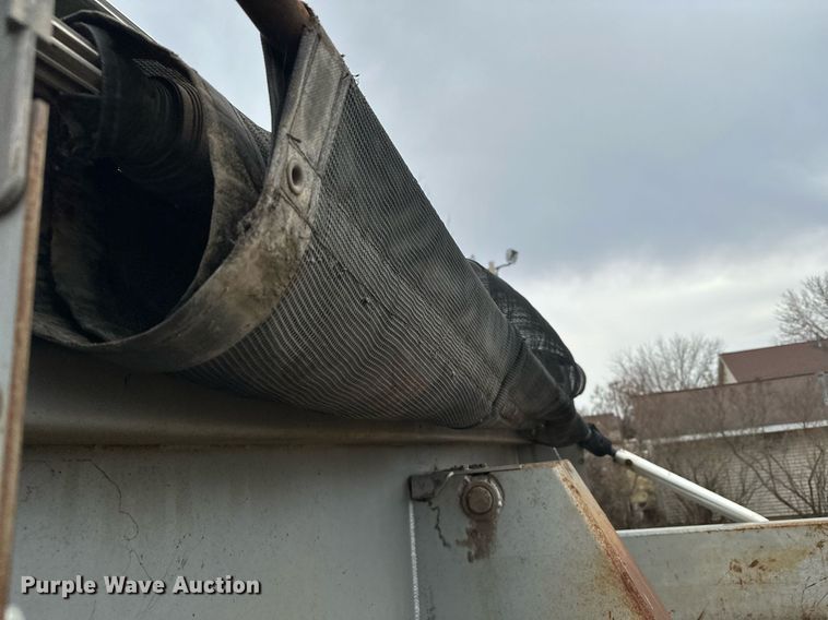 image for item KU9909 2015 Freightliner 114SD  dump truck