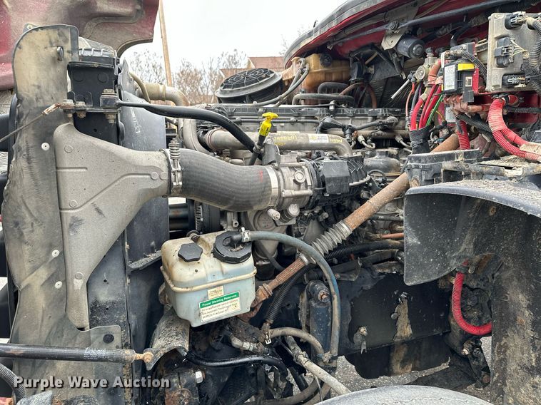 image for item KU9909 2015 Freightliner 114SD  dump truck