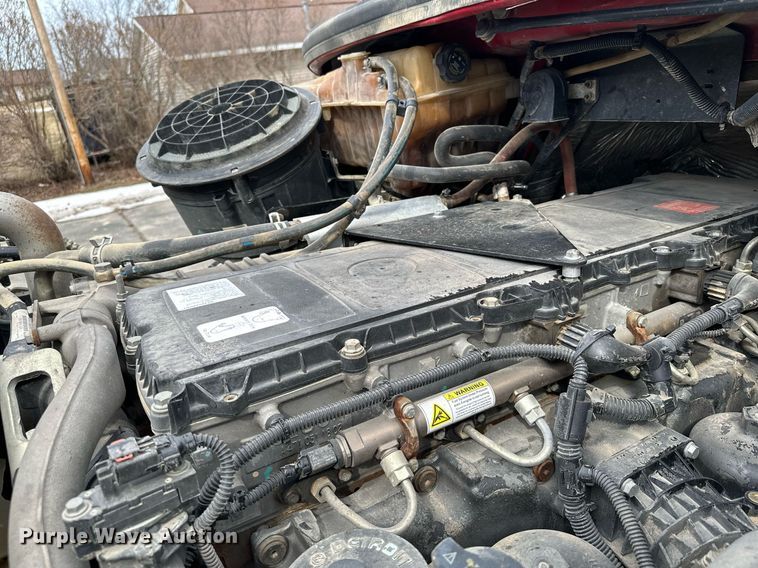 image for item KU9909 2015 Freightliner 114SD  dump truck