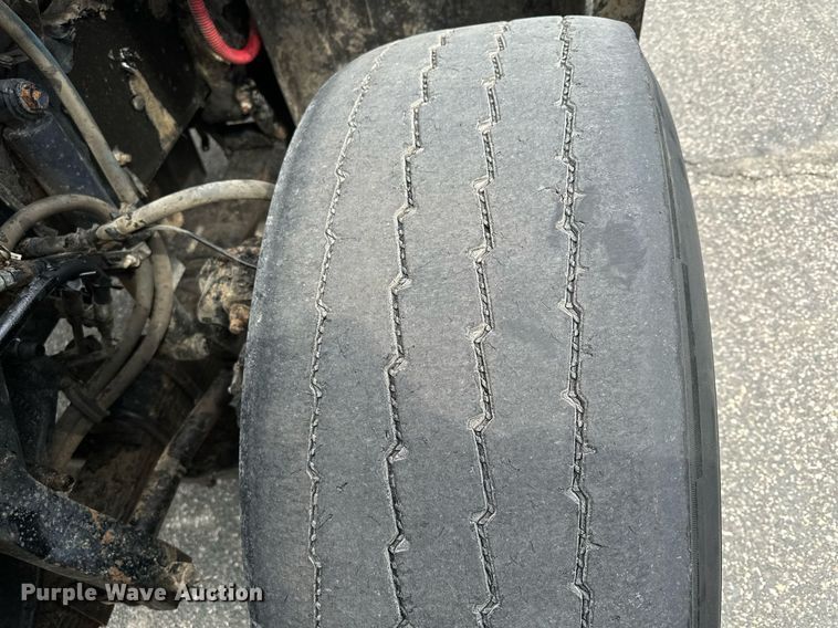 image for item KU9909 2015 Freightliner 114SD  dump truck