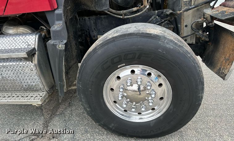 image for item KU9909 2015 Freightliner 114SD  dump truck