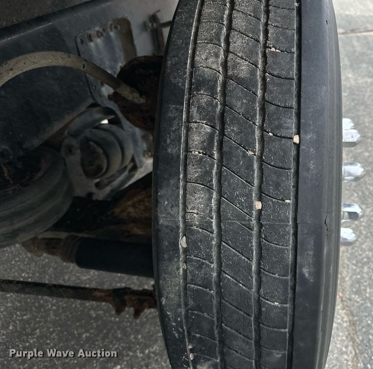 image for item KU9909 2015 Freightliner 114SD  dump truck