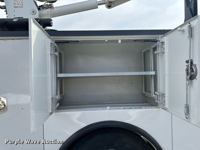 image for item KU9910 2018 Kenworth T270  utility / service truck