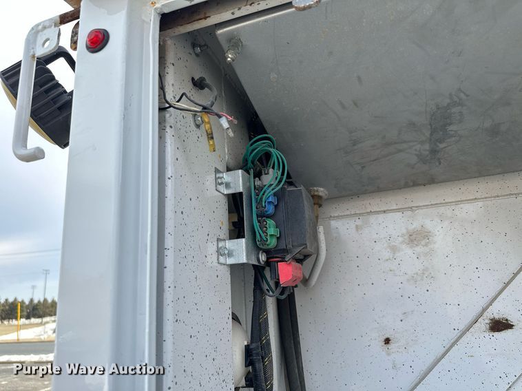 image for item KU9910 2018 Kenworth T270  utility / service truck