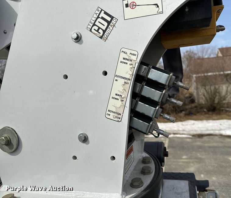 image for item KU9910 2018 Kenworth T270  utility / service truck