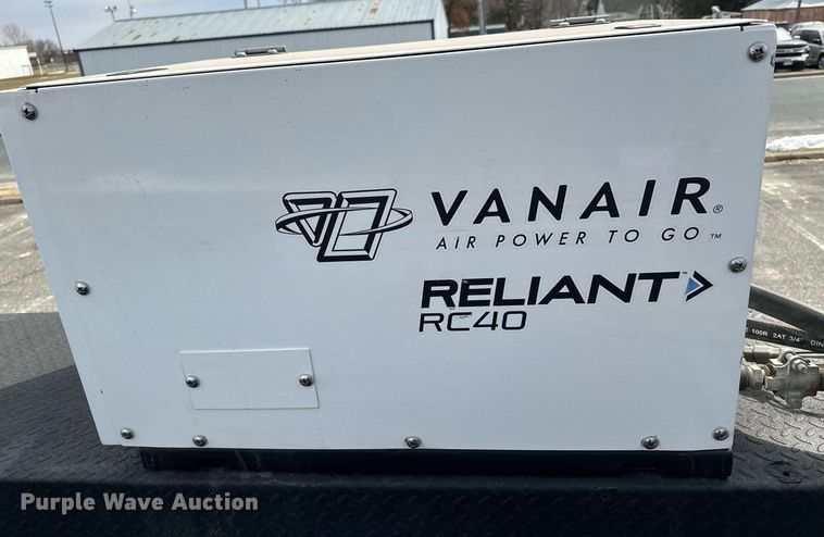 image for item KU9910 2018 Kenworth T270  utility / service truck