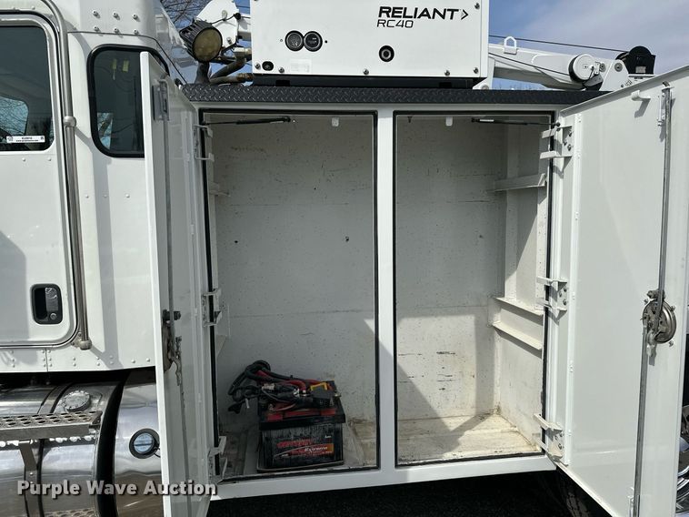 image for item KU9910 2018 Kenworth T270  utility / service truck