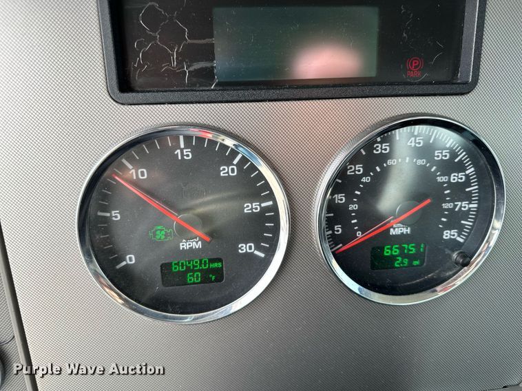 image for item KU9910 2018 Kenworth T270  utility / service truck