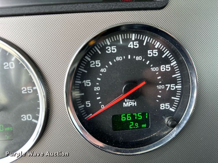 image for item KU9910 2018 Kenworth T270  utility / service truck