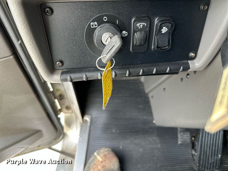 image for item KU9910 2018 Kenworth T270  utility / service truck