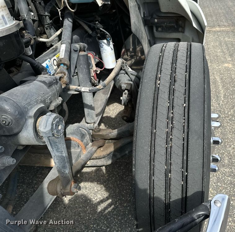 image for item KU9910 2018 Kenworth T270  utility / service truck