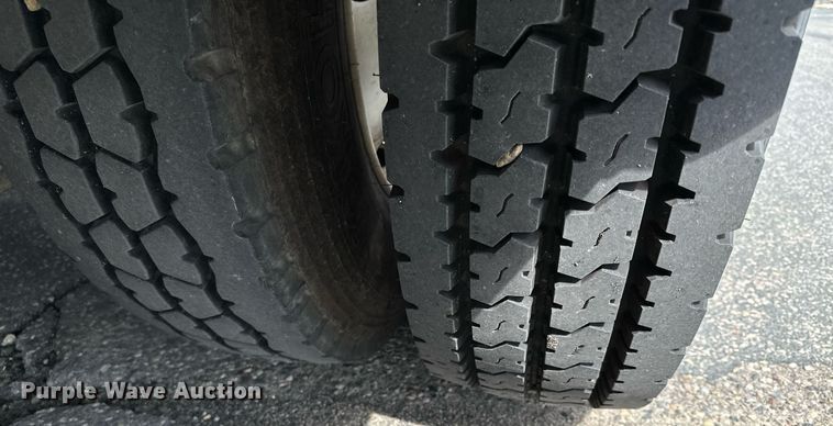 image for item KU9910 2018 Kenworth T270  utility / service truck