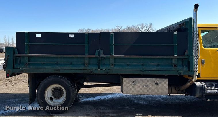 image for item KU9911 1993 International 4900  dump truck