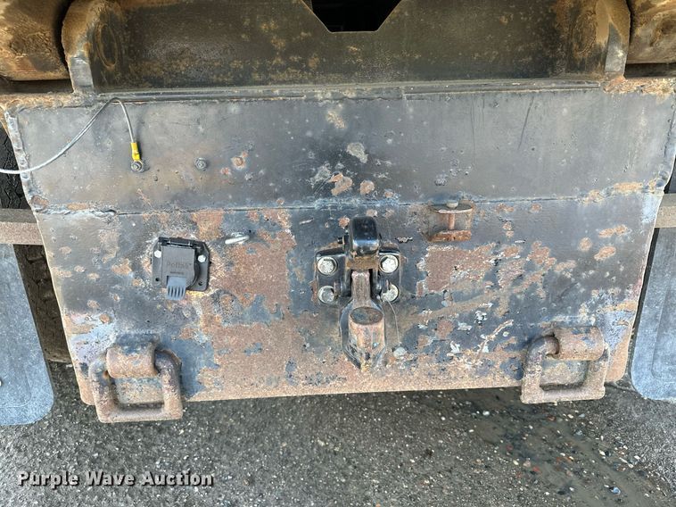 image for item KU9911 1993 International 4900  dump truck