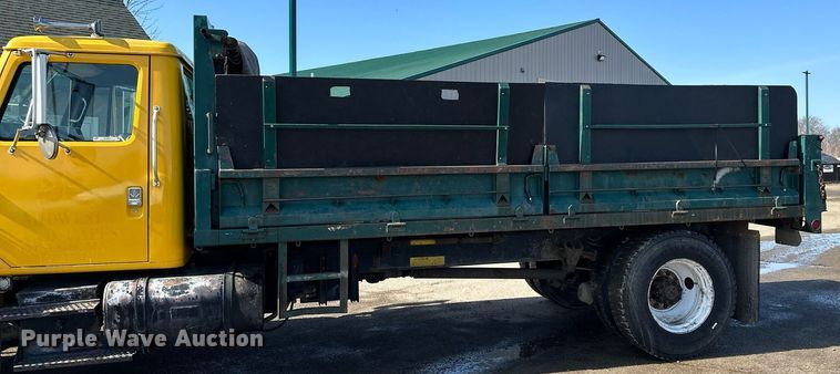 image for item KU9911 1993 International 4900  dump truck