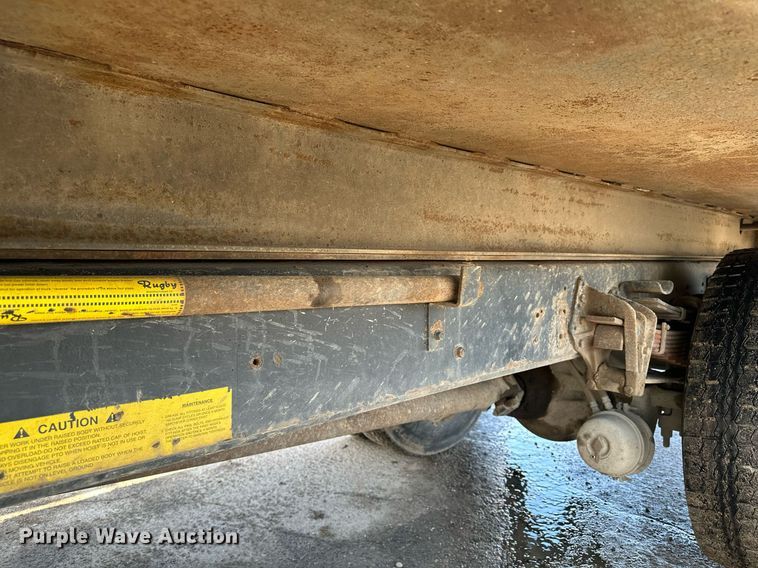 image for item KU9911 1993 International 4900  dump truck