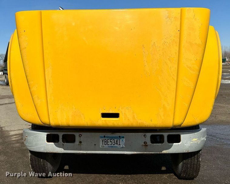 image for item KU9911 1993 International 4900  dump truck