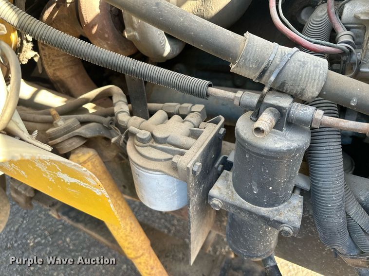 image for item KU9911 1993 International 4900  dump truck