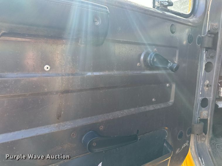 image for item KU9912 1993 International  dump truck