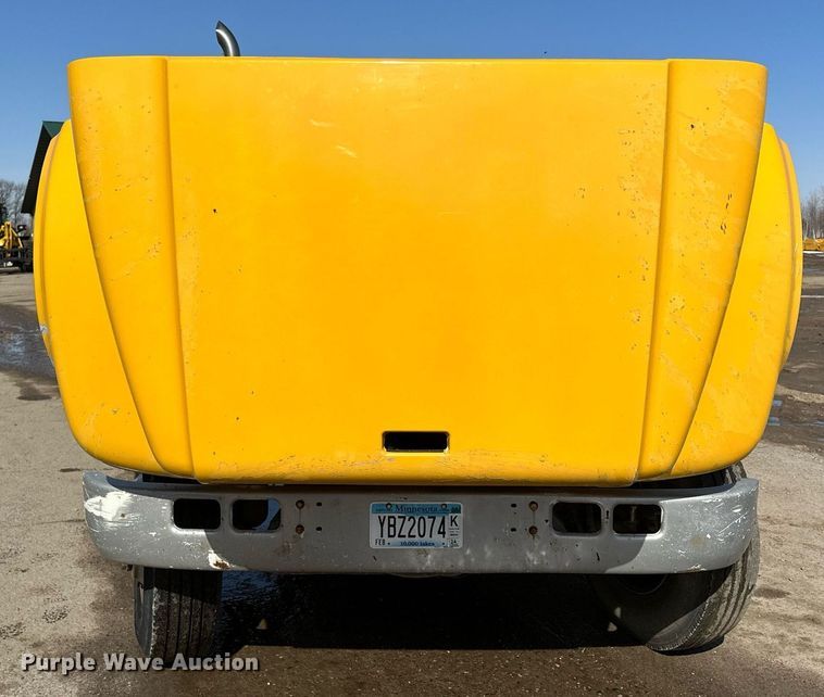 image for item KU9912 1993 International  dump truck