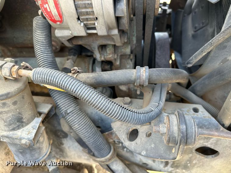 image for item KU9912 1993 International  dump truck