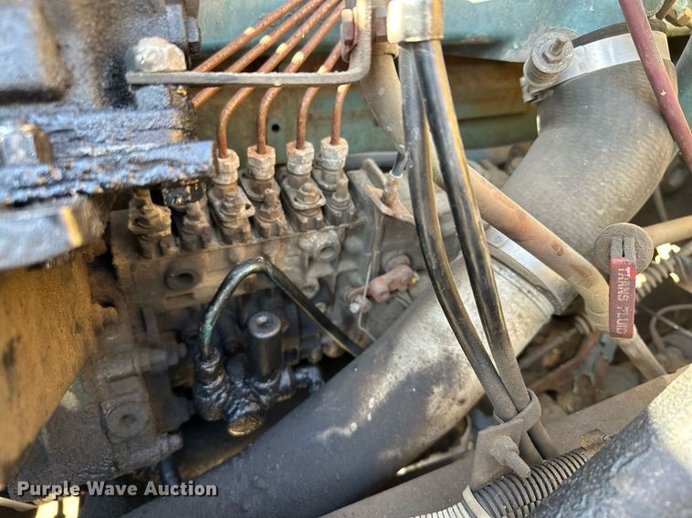 image for item KU9912 1993 International  dump truck