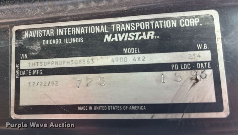 image for item KU9912 1993 International  dump truck