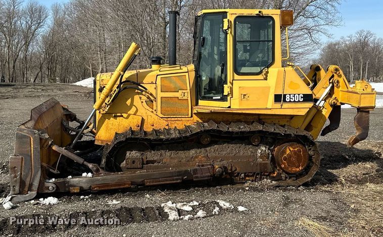 image for item KU9914 1998 John Deere 850C  dozer