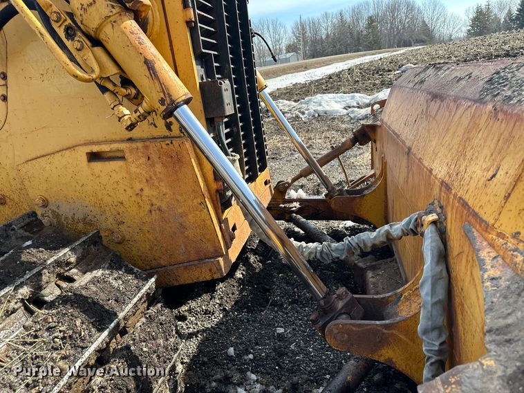 image for item KU9914 1998 John Deere 850C  dozer