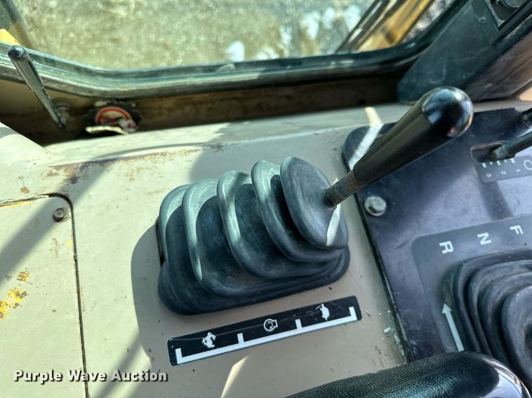 image for item KU9914 1998 John Deere 850C  dozer