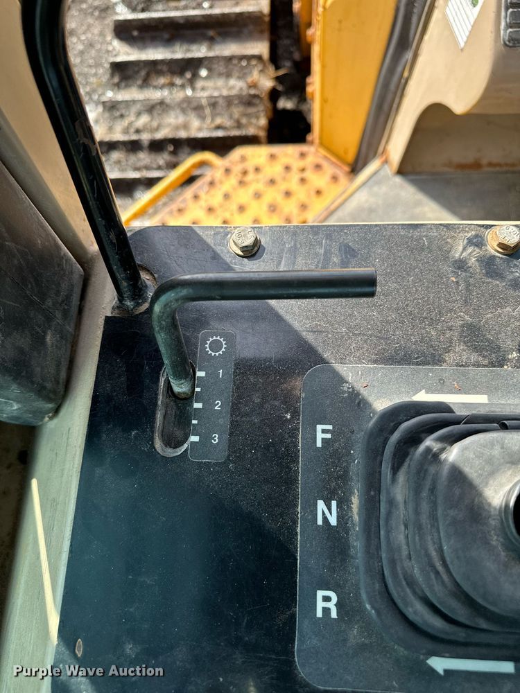 image for item KU9914 1998 John Deere 850C  dozer