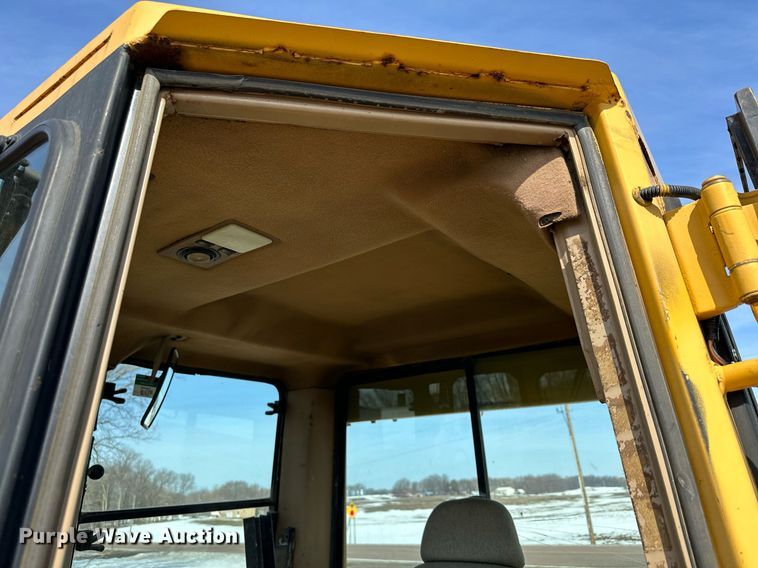 image for item KU9914 1998 John Deere 850C  dozer