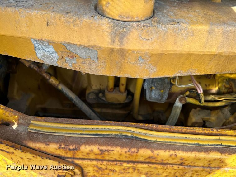 image for item KU9914 1998 John Deere 850C  dozer