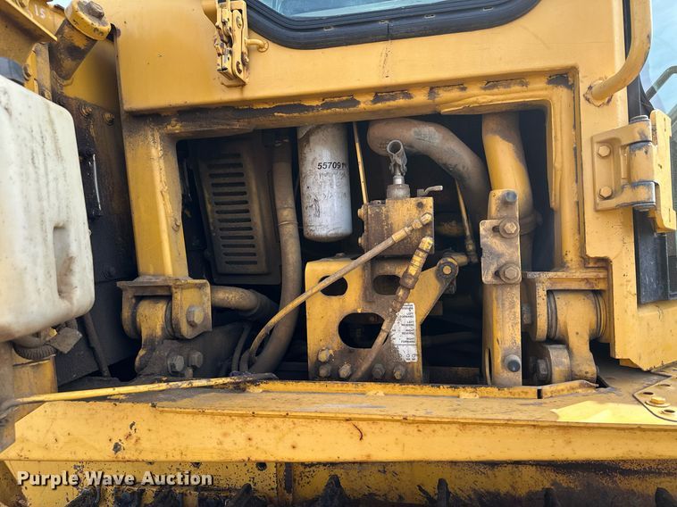 image for item KU9914 1998 John Deere 850C  dozer