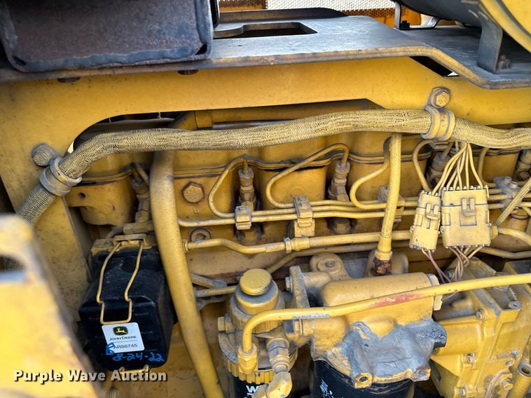 image for item KU9914 1998 John Deere 850C  dozer