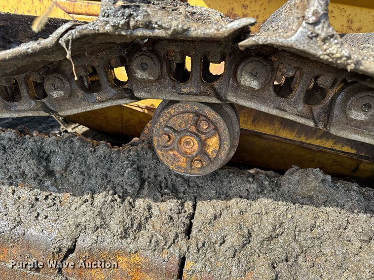 image for item KU9914 1998 John Deere 850C  dozer