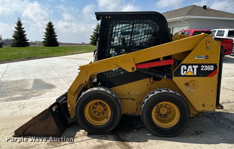 image for item KU9926 2016 Caterpillar 236D  skid steer loader