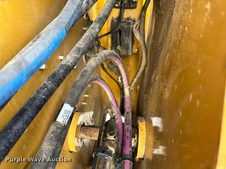 image for item KU9926 2016 Caterpillar 236D  skid steer loader