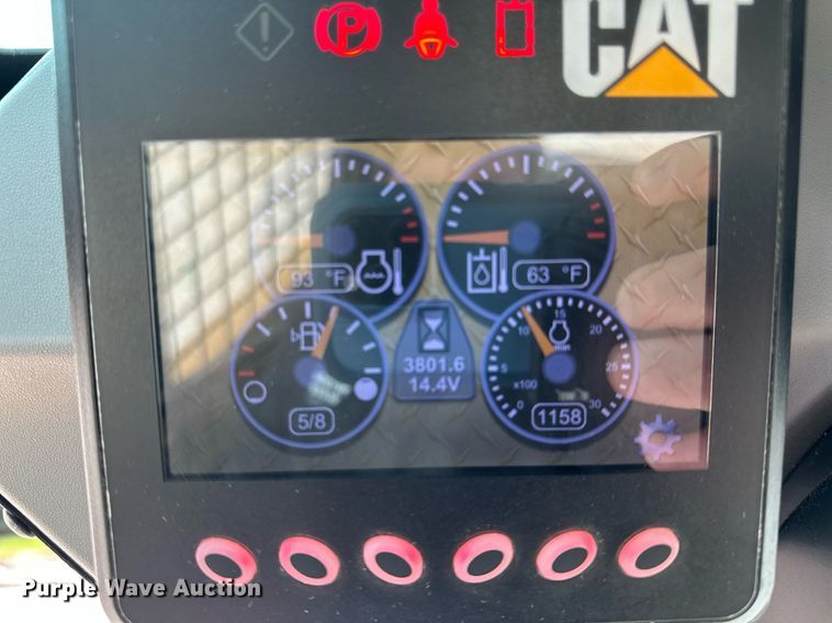 image for item KU9926 2016 Caterpillar 236D  skid steer loader