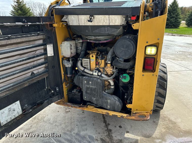 image for item KU9926 2016 Caterpillar 236D  skid steer loader