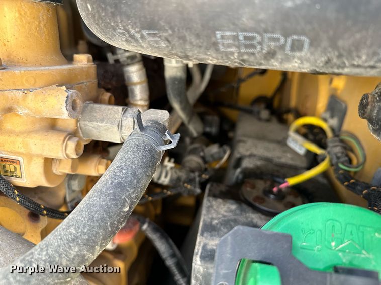 image for item KU9926 2016 Caterpillar 236D  skid steer loader