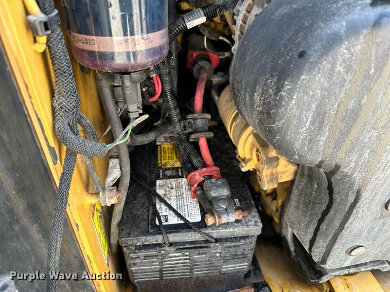 image for item KU9926 2016 Caterpillar 236D  skid steer loader