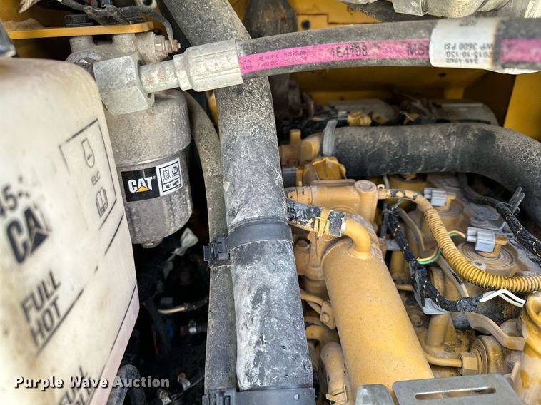 image for item KU9926 2016 Caterpillar 236D  skid steer loader