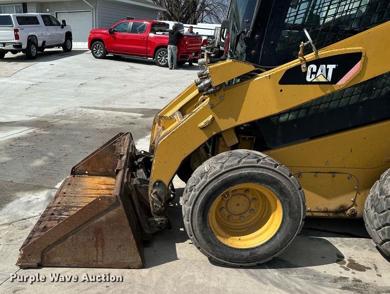 image for item KU9927 2008 Caterpillar 262C  skid steer loader