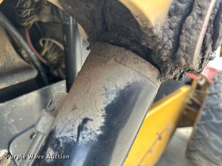 image for item KU9927 2008 Caterpillar 262C  skid steer loader