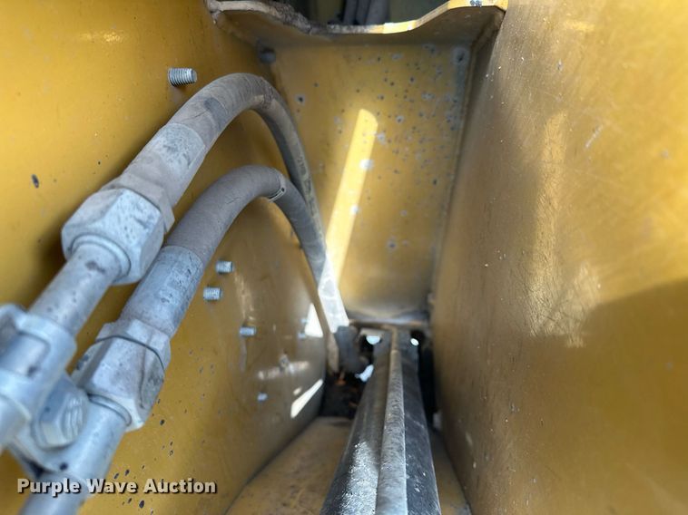 image for item KU9927 2008 Caterpillar 262C  skid steer loader