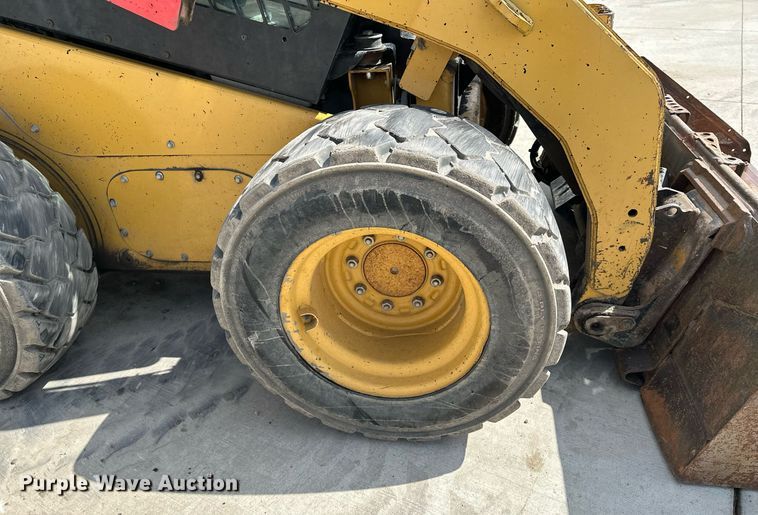 image for item KU9927 2008 Caterpillar 262C  skid steer loader